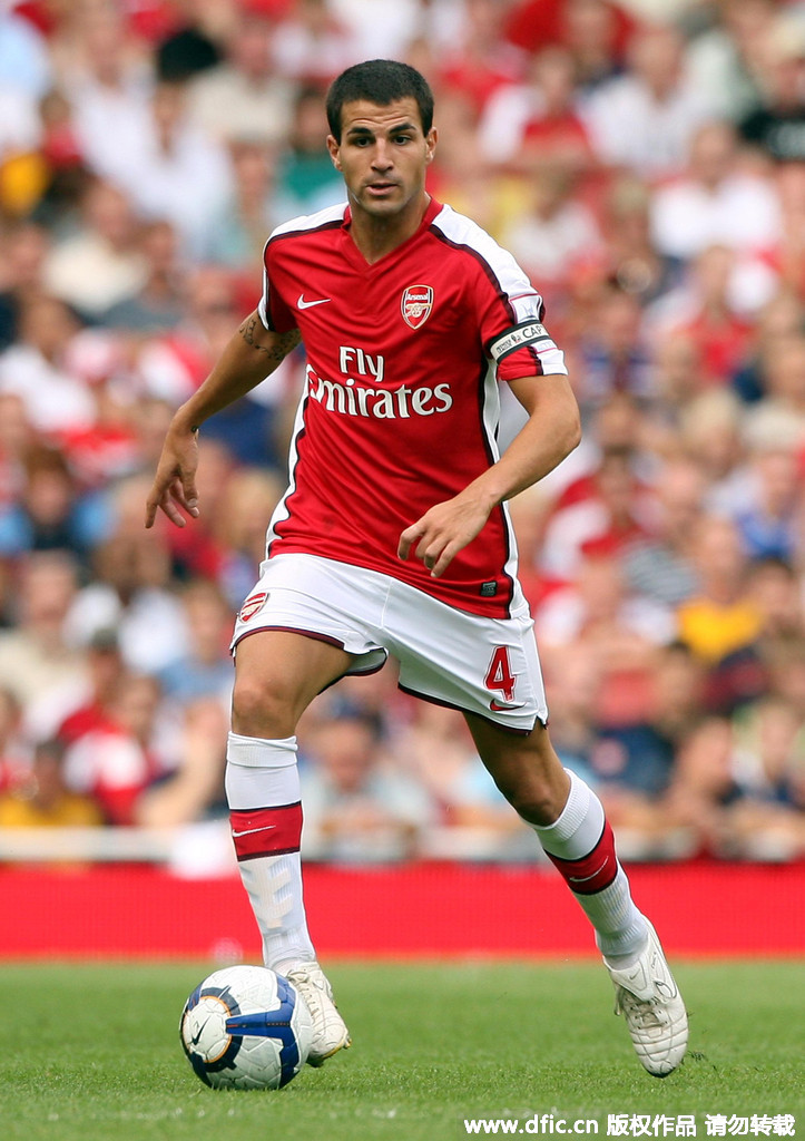 足球报：海港有意杨希，徐彬留洋仍存不确定，西海岸资金有困（足球报：海港相中杨希，徐彬留洋前景未明，西海岸资金吃紧）