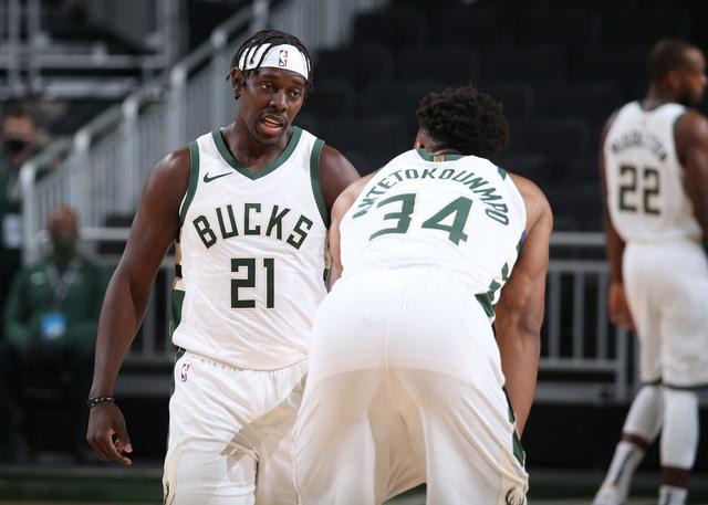 尼克斯官方：唐斯因左小腿紧张缺席对阵魔术的比赛（尼克斯通报：唐斯左小腿紧绷，缺席对魔术之战）